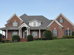 3674 Lyle Creek Ave NE, Conover, NC 28613