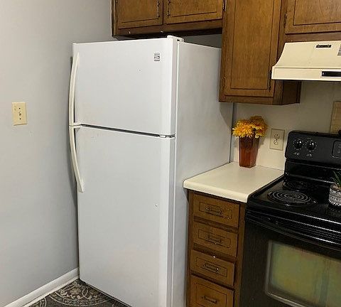 2nd image of 2977 Kings Gate Cir APT C