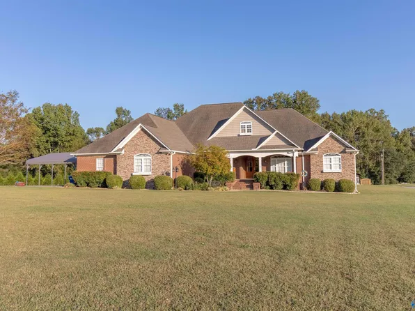 498 Pine St, Geraldine, AL 35974