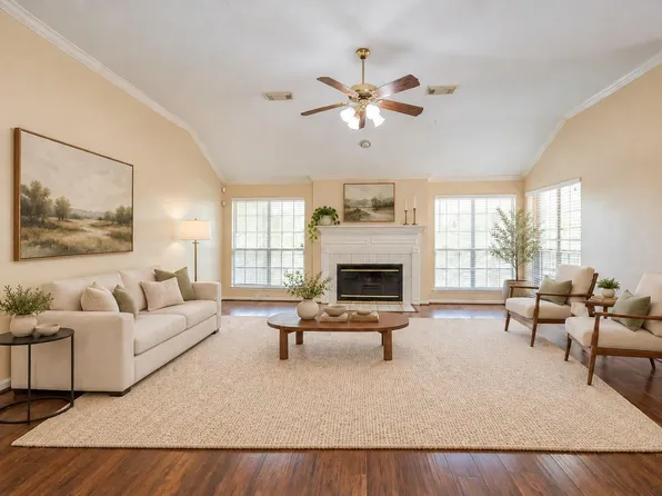 4230 Torrey Creek Ln, Houston, TX 77014