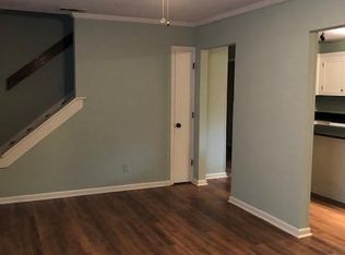 10 Quail Forest Ct, Savannah, GA 31419