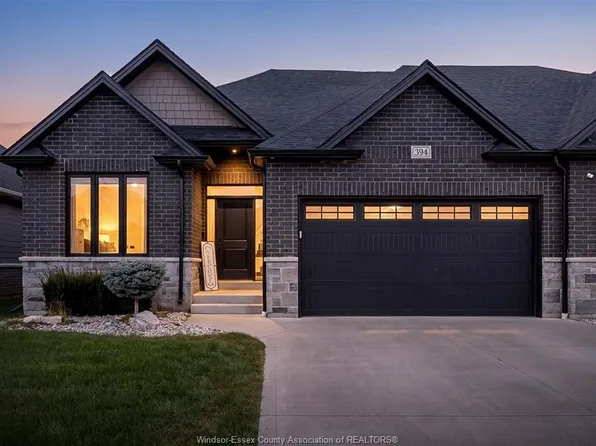 394 Matese St, Windsor, ON N8L 0A5