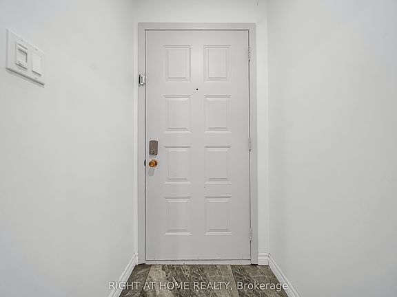 5th image of 115 Countryside Cres