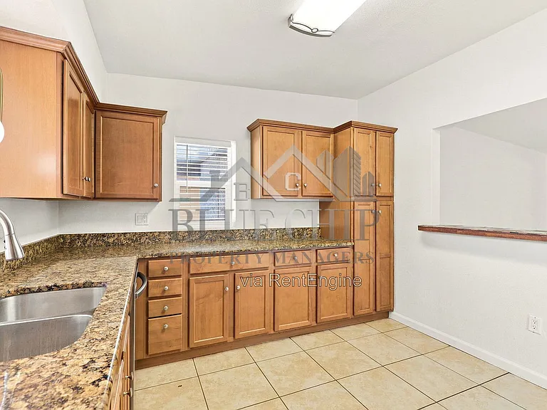 6714 Nina Rosa Dr — Photo 13