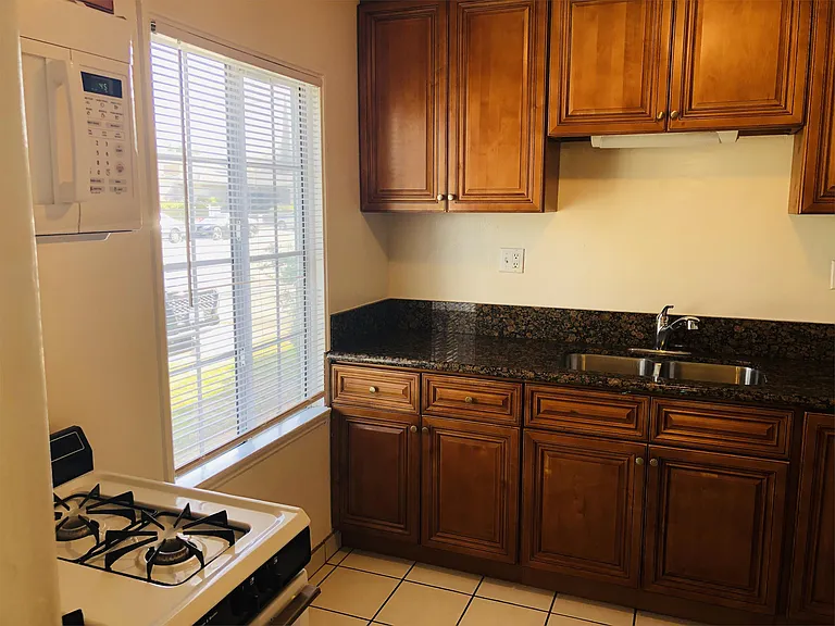 410 S Sierra Madre Blvd #22 — Photo 8