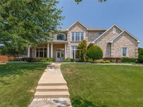 811 Lady Of The Lake Blvd, The Colony, TX 75056