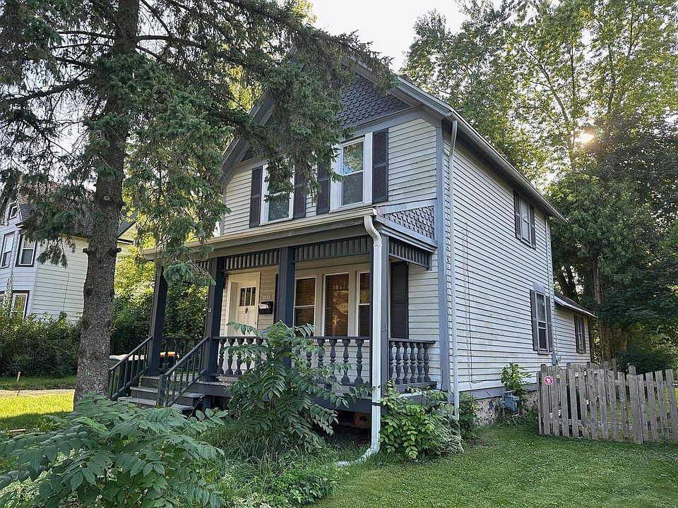 1033 12th AVENUE, Grafton, WI 53024 Zillow