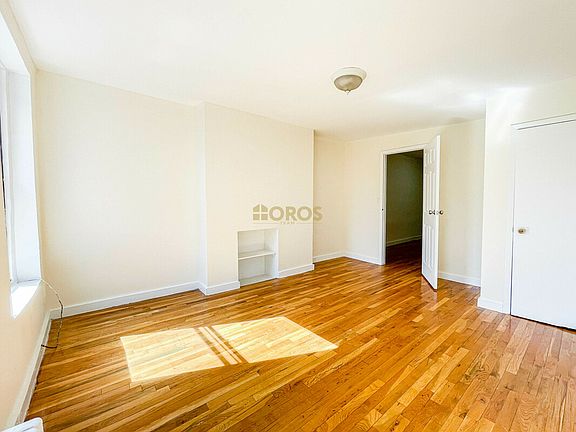 2nd image of 341 E 10th St APT 4W