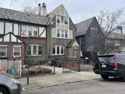 34-28 72nd Street, Jackson Heights, NY, 11372