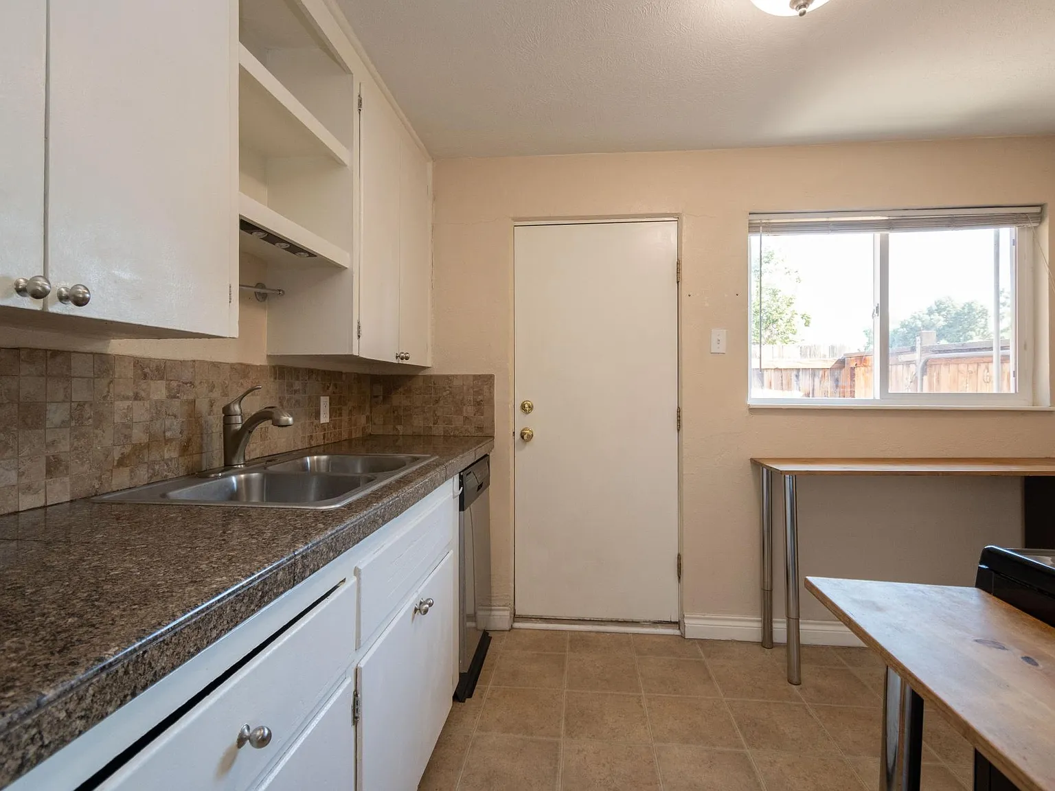 1 bed, 500 sqft, $1,199 — Photo 4