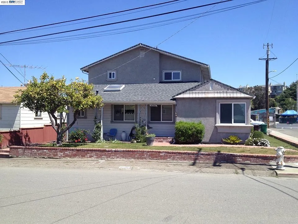 16996 Rolando Ave photo 1