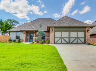 2701 Tranquilo Ln, Edmond, OK 73034