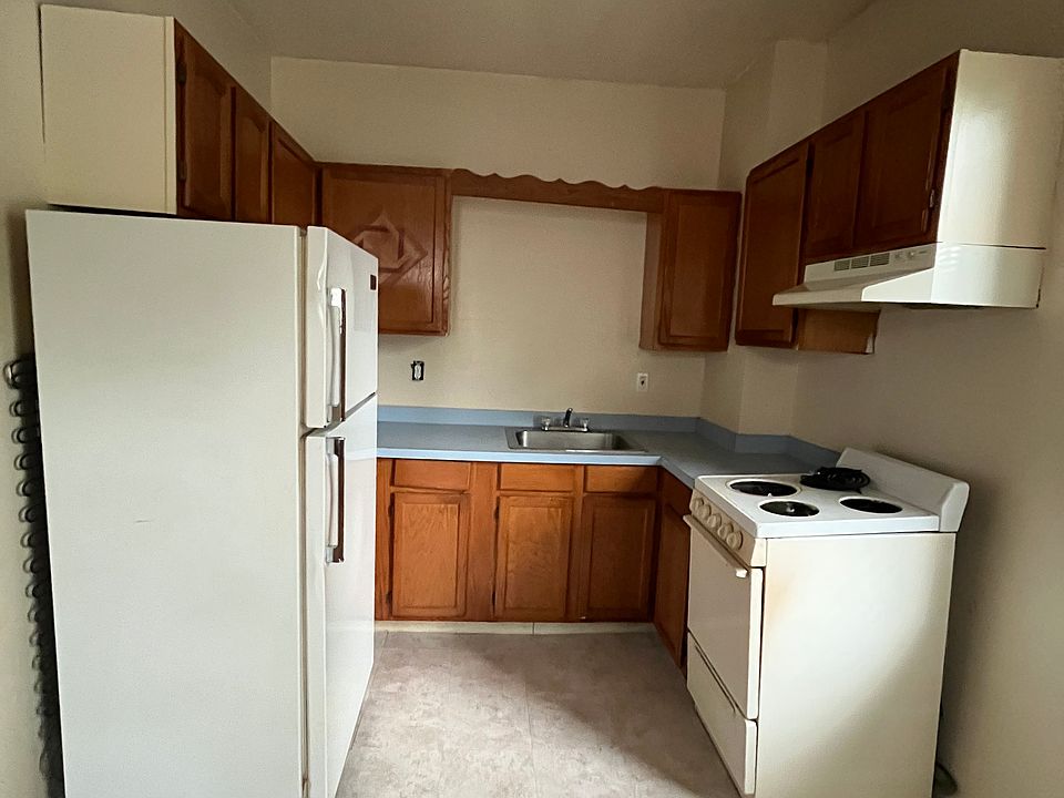 1st image of 174 Ashley St APT B4