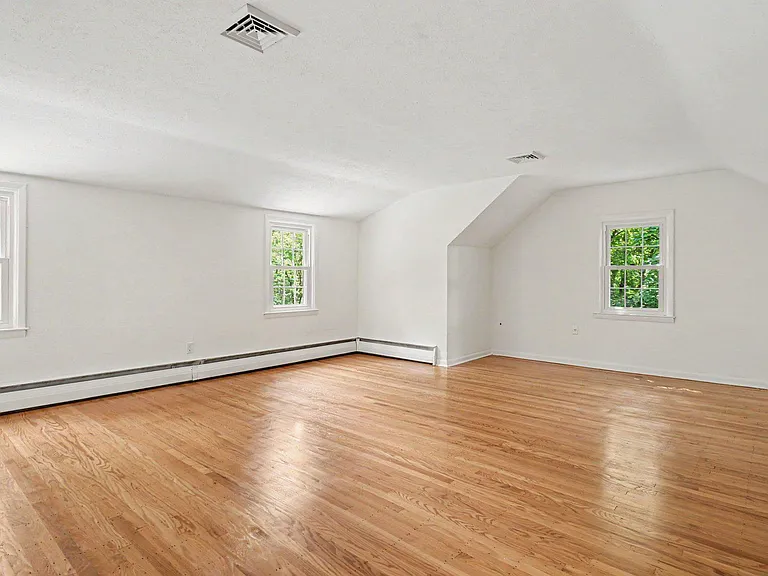 31 Beacon Hill Ct — Photo 7