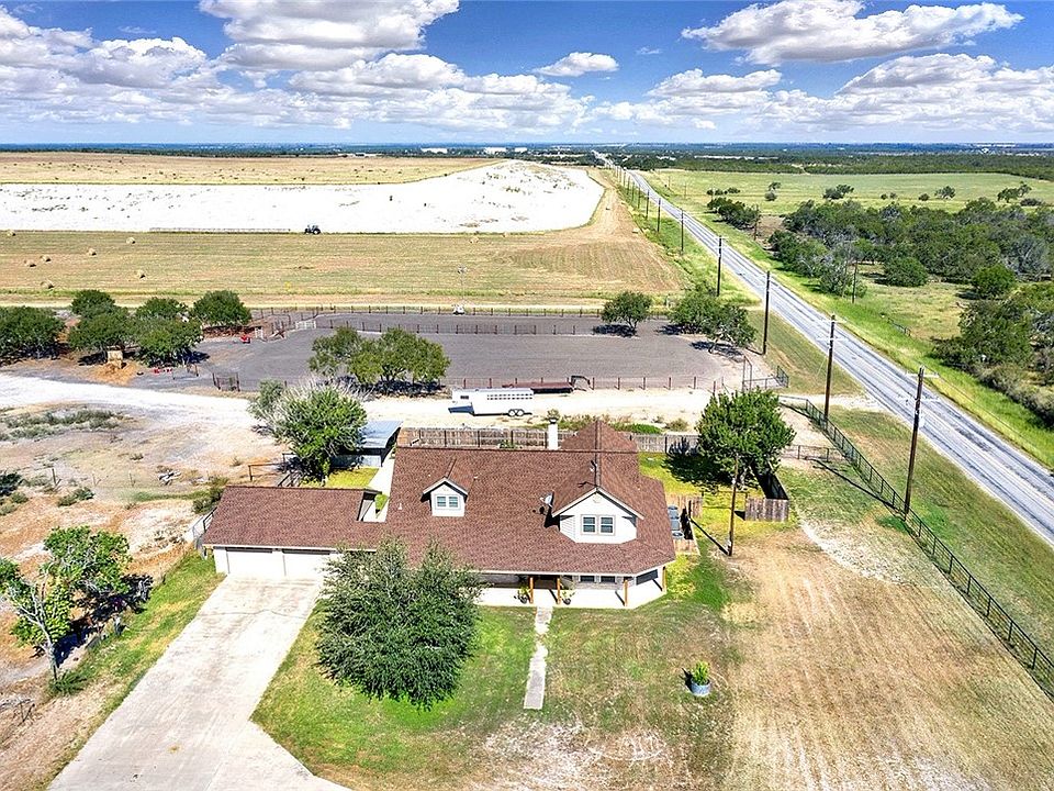 15477 Fm 1344, Falls City, TX 78113 MLS 421759 Zillow