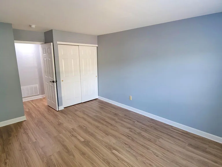 151 Steeplechase Ct — Photo 11