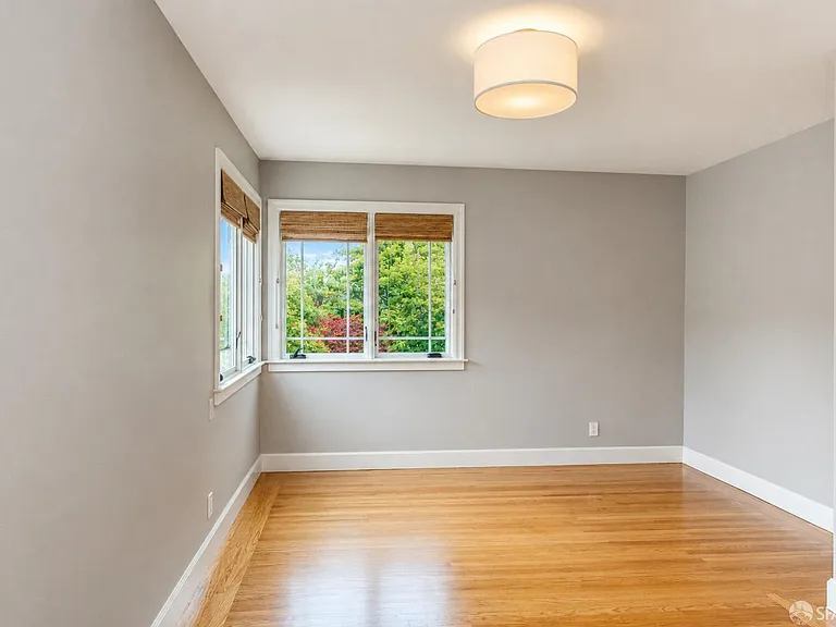 2825 Filbert St — Photo 6