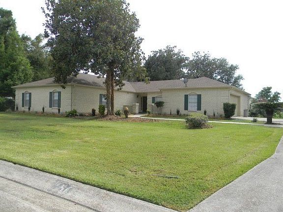 2nd image of 760 Fairfield Ave