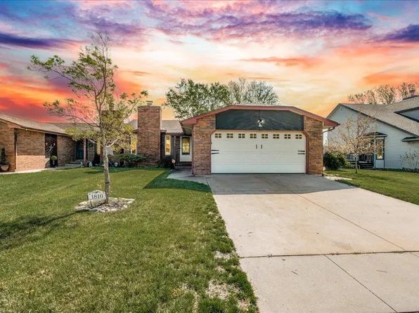 1810 N Brunswick Ln, Wichita, KS 67212