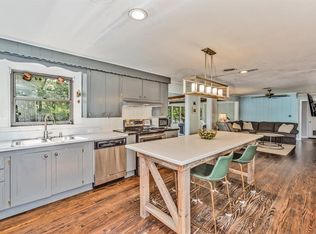 1303 S College Ave, Decatur, TX 76234