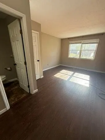 2 bed, 1.5 bath, $1,350 — Photo 4
