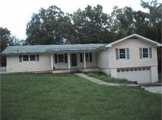 4932 W Beaver Creek Dr, Powell, TN 37849