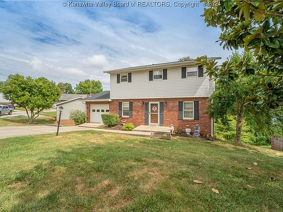 2nd image of 1074 Greenland Cir
