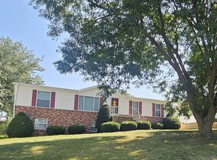 425 Pine St, Clarkson, NE 68629