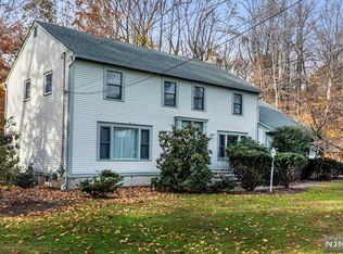 183 Chestnut Ridge Rd, Woodcliff Lake, NJ 07677