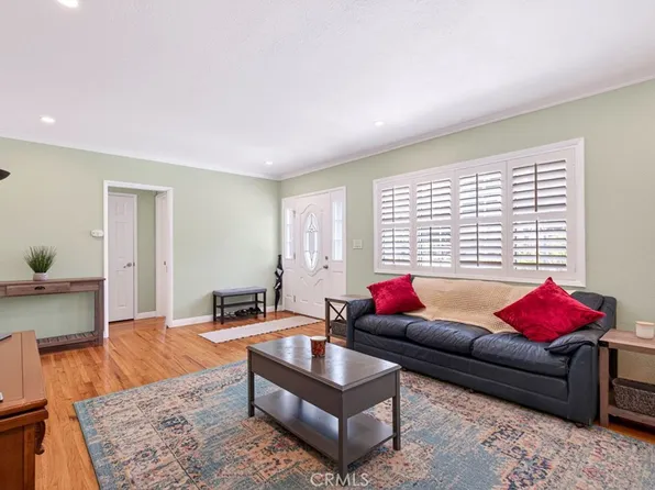 3616 N Bellflower Blvd, Long Beach, CA 90808
