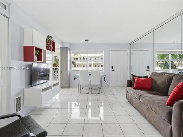 3133 S Ocean Dr APT 218, Hallandale, FL 33009