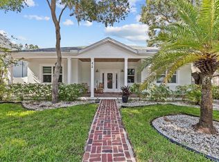 416 Indiana Ave, Crystal Beach, FL 34681