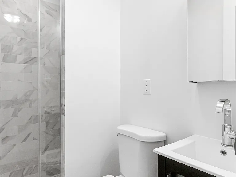 176 E 85th St #3B — Photo 8