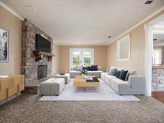 4th image of 3251 Margaret St