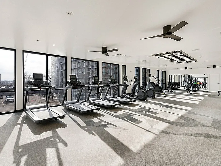 24/7 Fitness Center at Cottonwood Highland