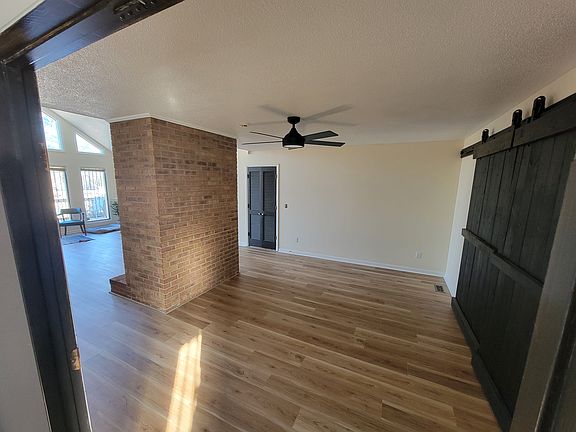 4th image of 915 Dandridge Dr