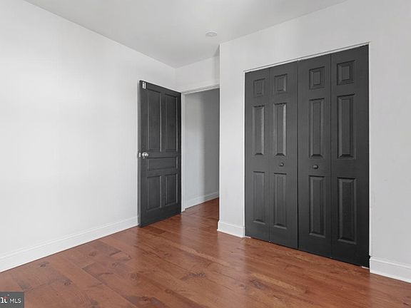 3rd image of 1103 Frances Ave