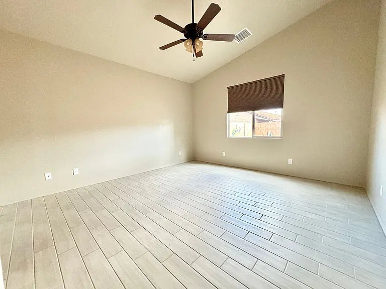 267 Berwick Pl — Photo 7