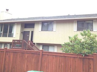 10302 Roosevelt Way NE, Seattle, WA 98125