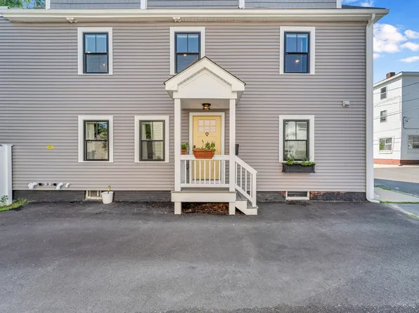 22 Aubin St #22, Amesbury, MA 01913