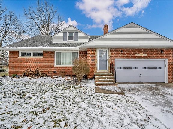 2nd image of 22790 Fairlawn Dr