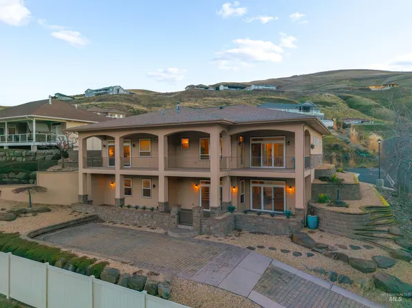 31 Riverpoint Dr, Asotin, WA 99402