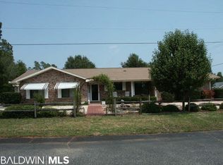 3047 N Conquistador Cir, Lillian, AL 36549