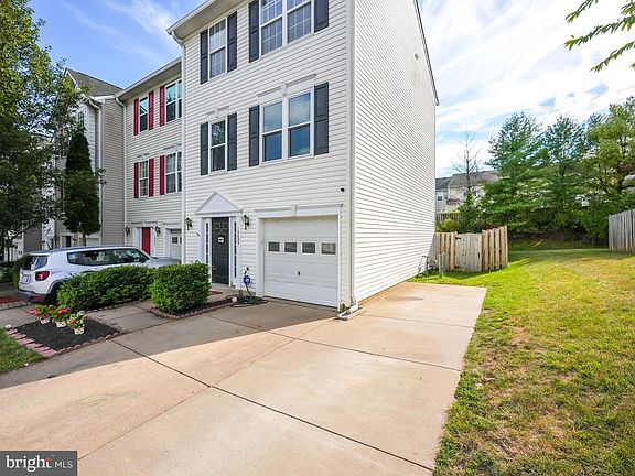 3rd image of 10035 Gander Ct