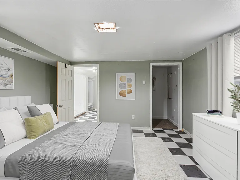 7220 Spruce St — Photo 5