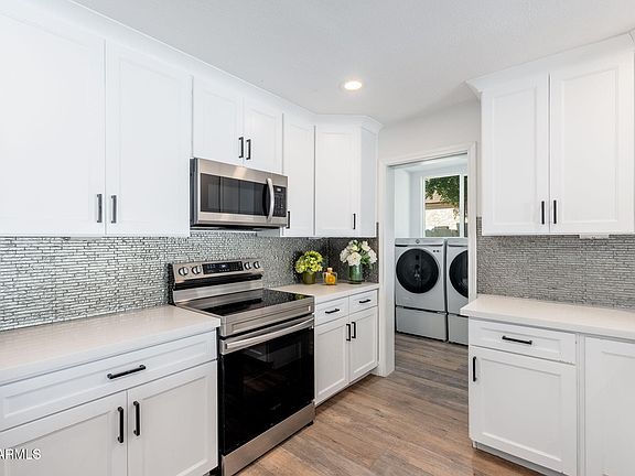 5th image of 1411 E DAVA Drive