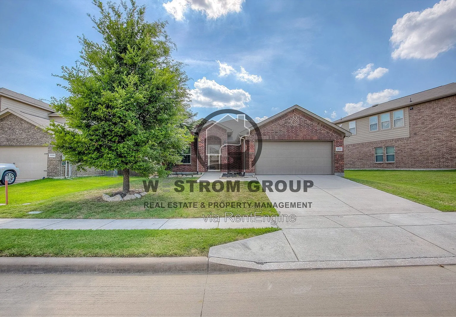 3 bed, 2.0 bath, 1390 sqft, $2,045 — Photo 1