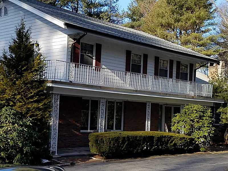 11 Winsor Ave, Johnston, RI 02919 Zillow