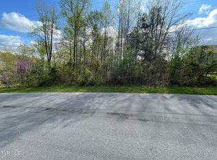 354 Glasgow Ln, Blountville, TN 37617