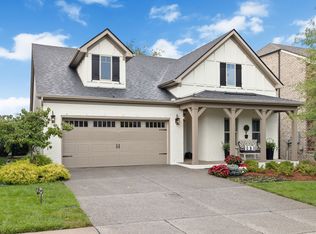 1011 Fenner Ln, Gallatin, TN 37066